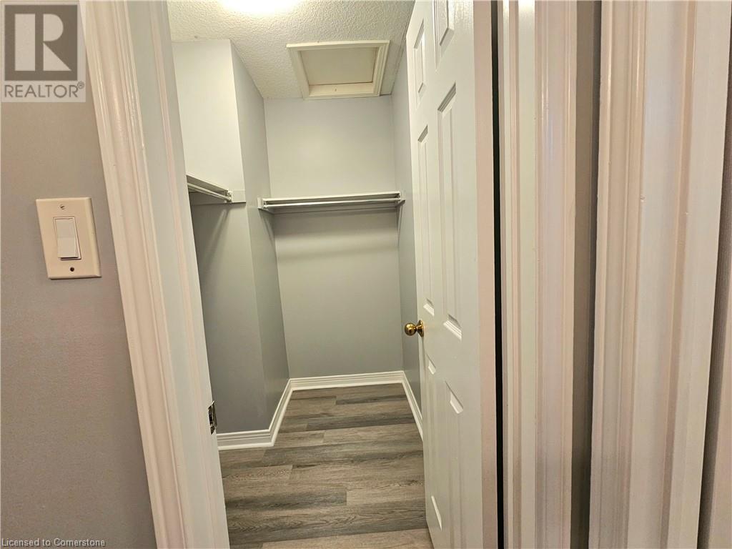 486 Dicenzo Drive, Hamilton, Ontario  L9B 2C4 - Photo 26 - 40683414