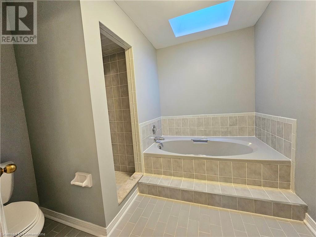 486 Dicenzo Drive, Hamilton, Ontario  L9B 2C4 - Photo 27 - 40683414