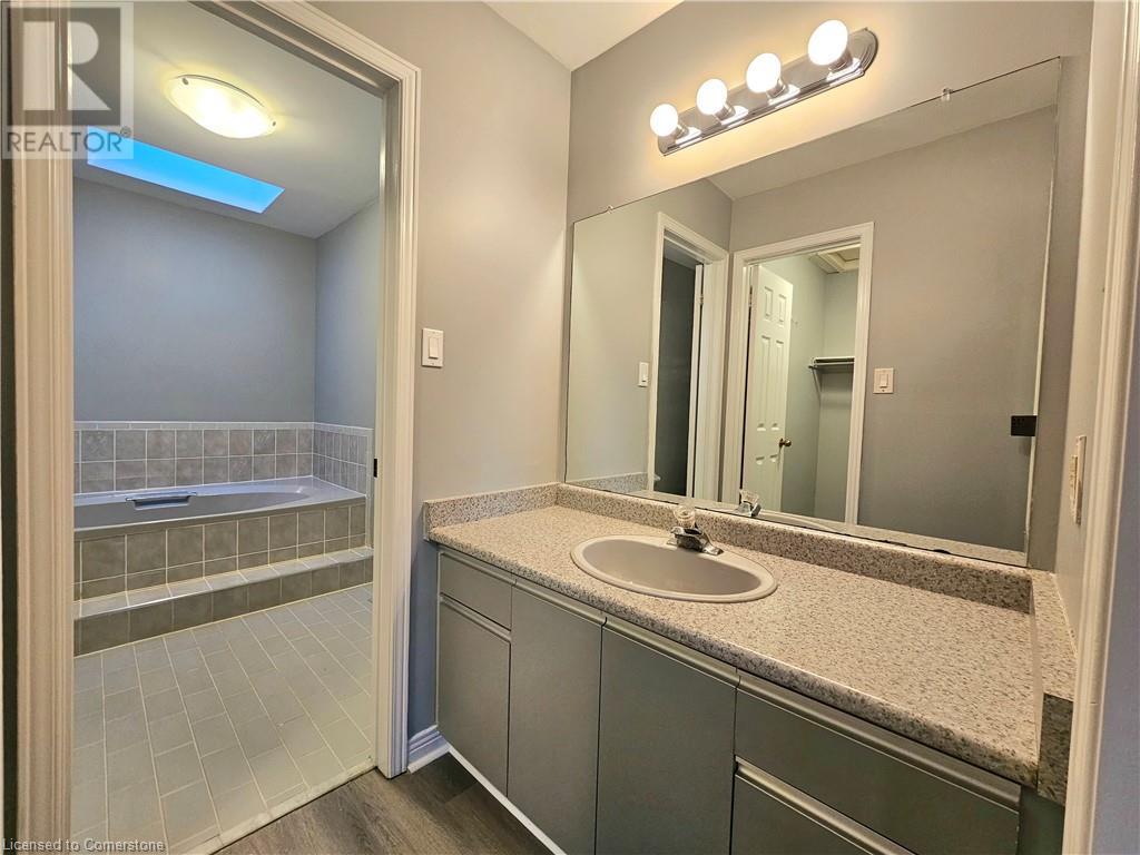 486 Dicenzo Drive, Hamilton, Ontario  L9B 2C4 - Photo 29 - 40683414