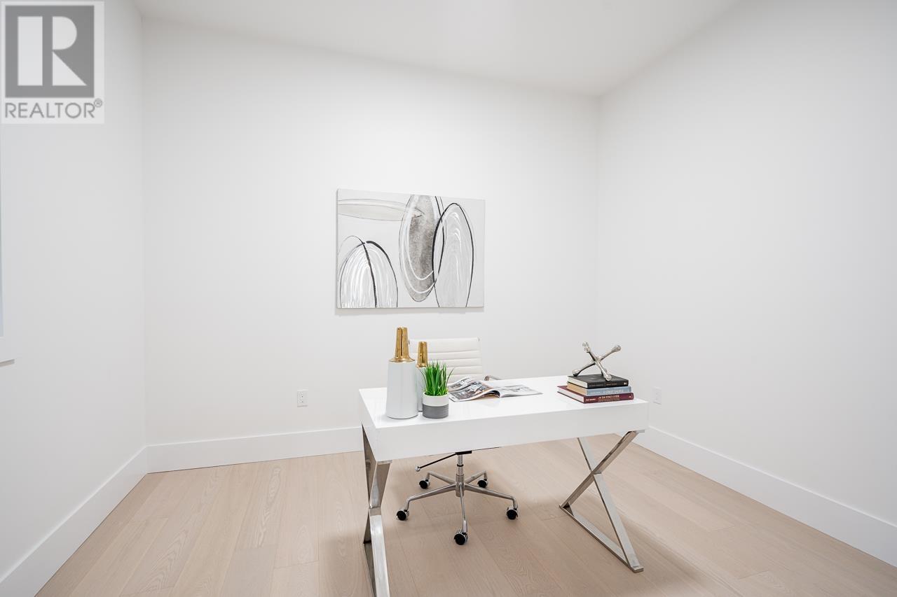 102 942 Stewart Avenue, Coquitlam, British Columbia  V3K 2N6 - Photo 18 - R2948937