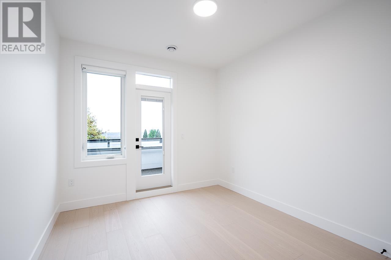 102 942 Stewart Avenue, Coquitlam, British Columbia  V3K 2N6 - Photo 30 - R2948937