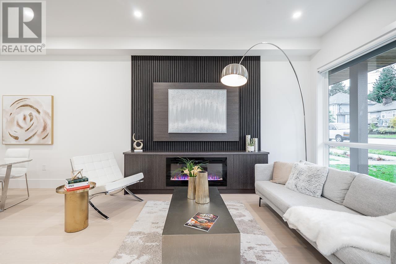 102 942 Stewart Avenue, Coquitlam, British Columbia  V3K 2N6 - Photo 4 - R2948937