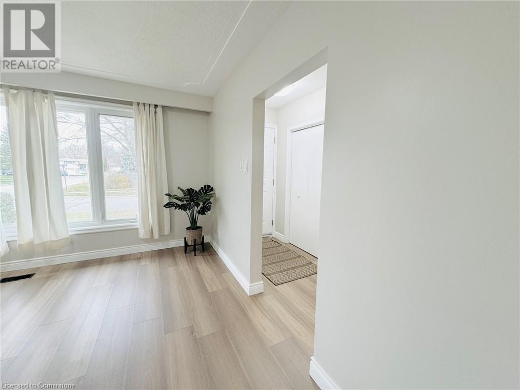 2434 Tait Avenue, Burlington, Ontario  L7P 1H1 - Photo 10 - 40683385
