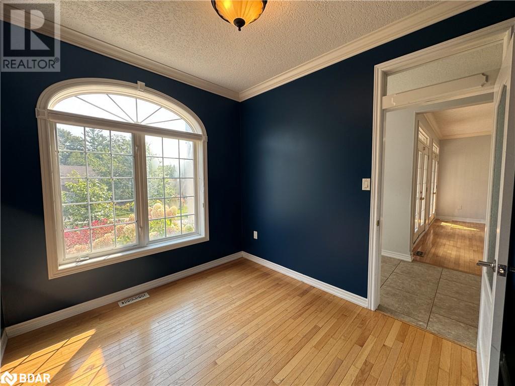 33 Cumming Drive, Barrie, Ontario  L4N 0C5 - Photo 6 - 40683498