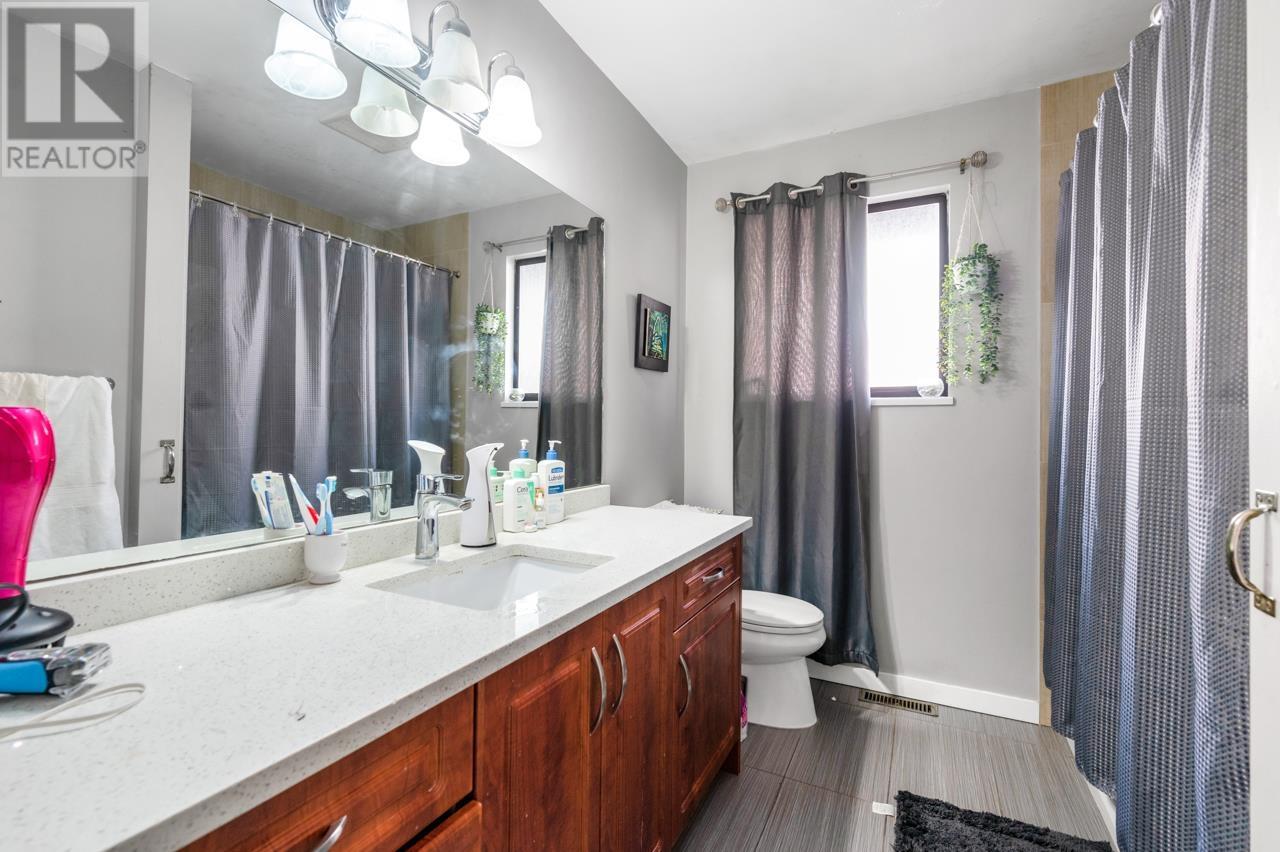 3003 Sunnyhurst Road, North Vancouver, British Columbia  V7K 2G4 - Photo 18 - R2948415