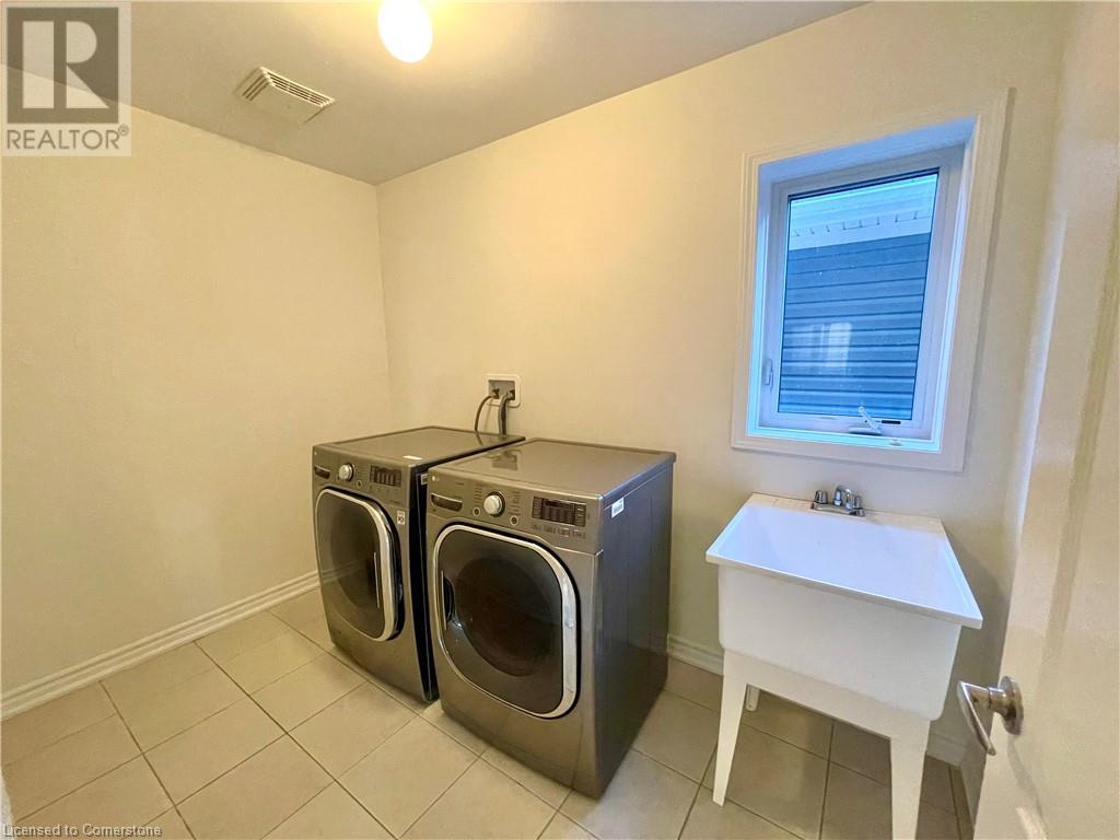18 Forest Grove Lane, Kitchener, Ontario  N2R 0G3 - Photo 26 - 40677750