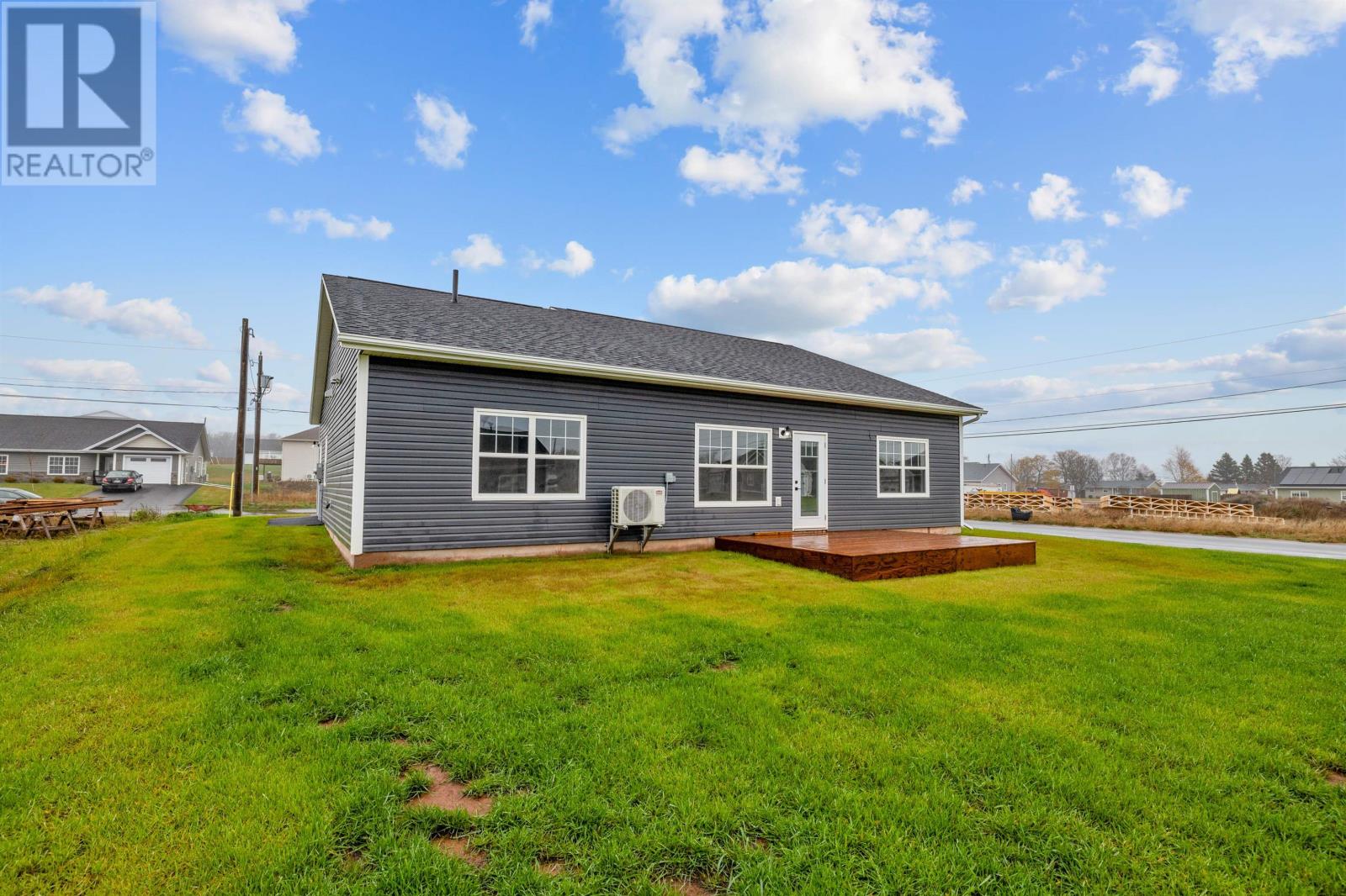 30 Shirley Street, East Royalty, Prince Edward Island  C1C 0T1 - Photo 8 - 202427832