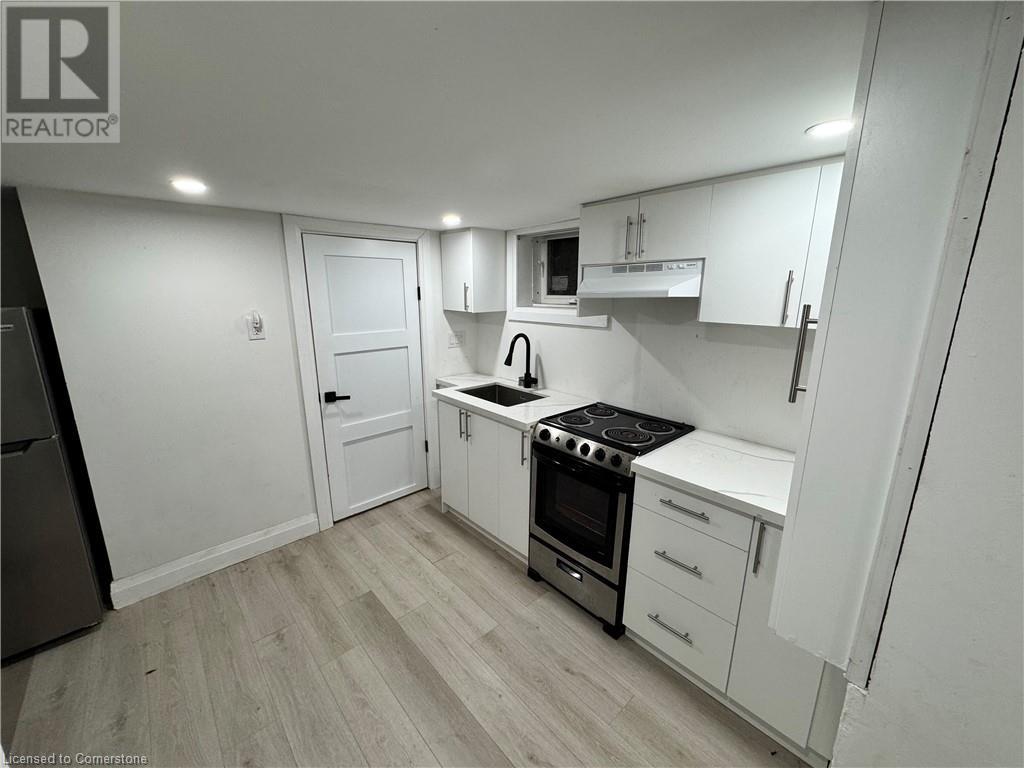 128 HOMEWOOD Avenue, Kitchener, Ontario
