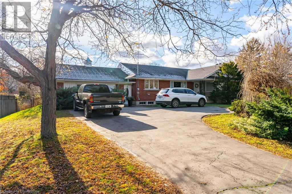 248 Main Street E, Grimsby, Ontario  L3M 5P8 - Photo 2 - 40683308