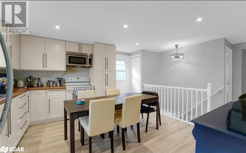 241 Letitia Street Unit# Upper, Barrie, Ontario  L4N 4Y7 - Photo 3 - 40683538