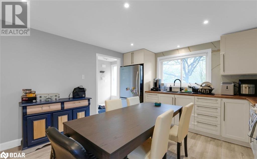 241 Letitia Street Unit# Upper, Barrie, Ontario  L4N 4Y7 - Photo 5 - 40683538