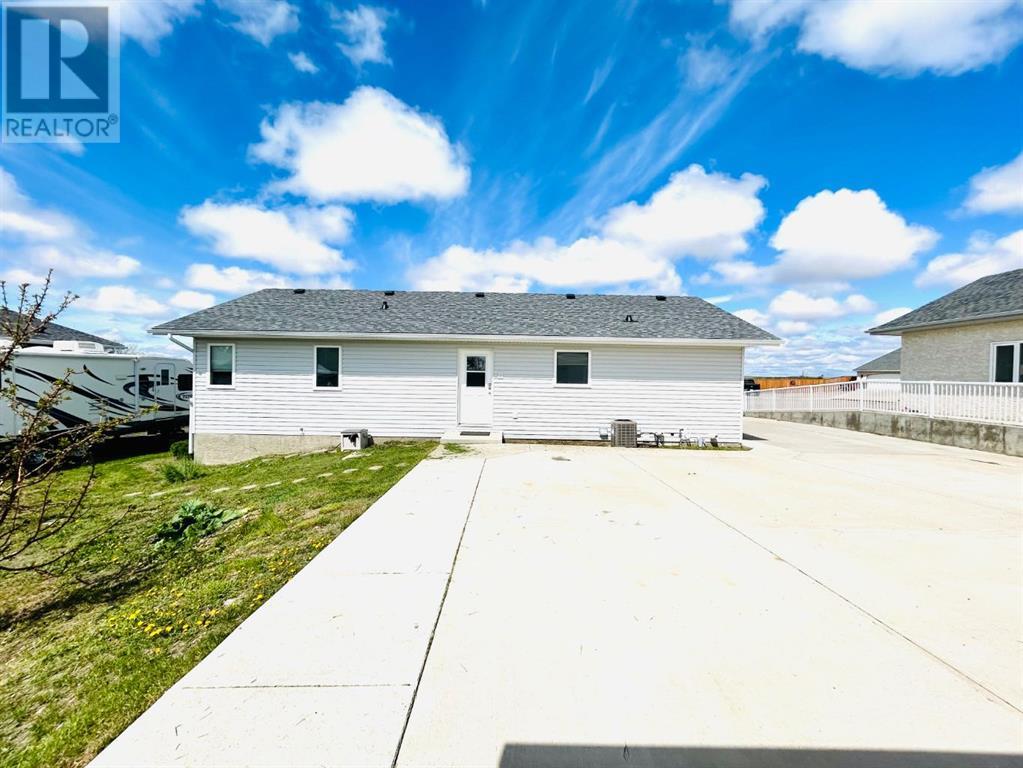 3 Byler Place, Oyen, Alberta  T0J 2J0 - Photo 30 - A2140595