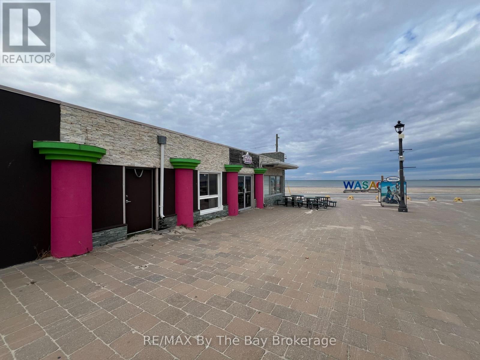 Unit B - 10 Main Street W, Wasaga Beach, Ontario  L9Z 2K3 - Photo 21 - S11882270