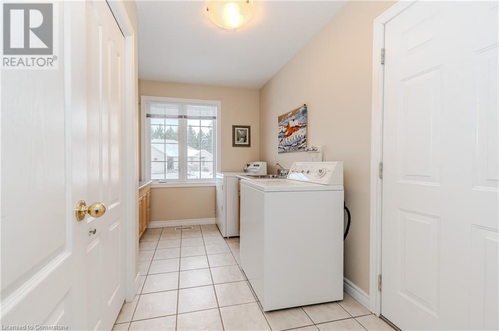 64 Cottonwood CrescentCambridge, Ontario  N1T 2J1 - Photo 30 - 40682831