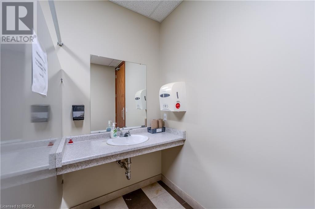 17 Corporate Place Unit# D, Brantford, Ontario  N3R 8A6 - Photo 21 - 40682752