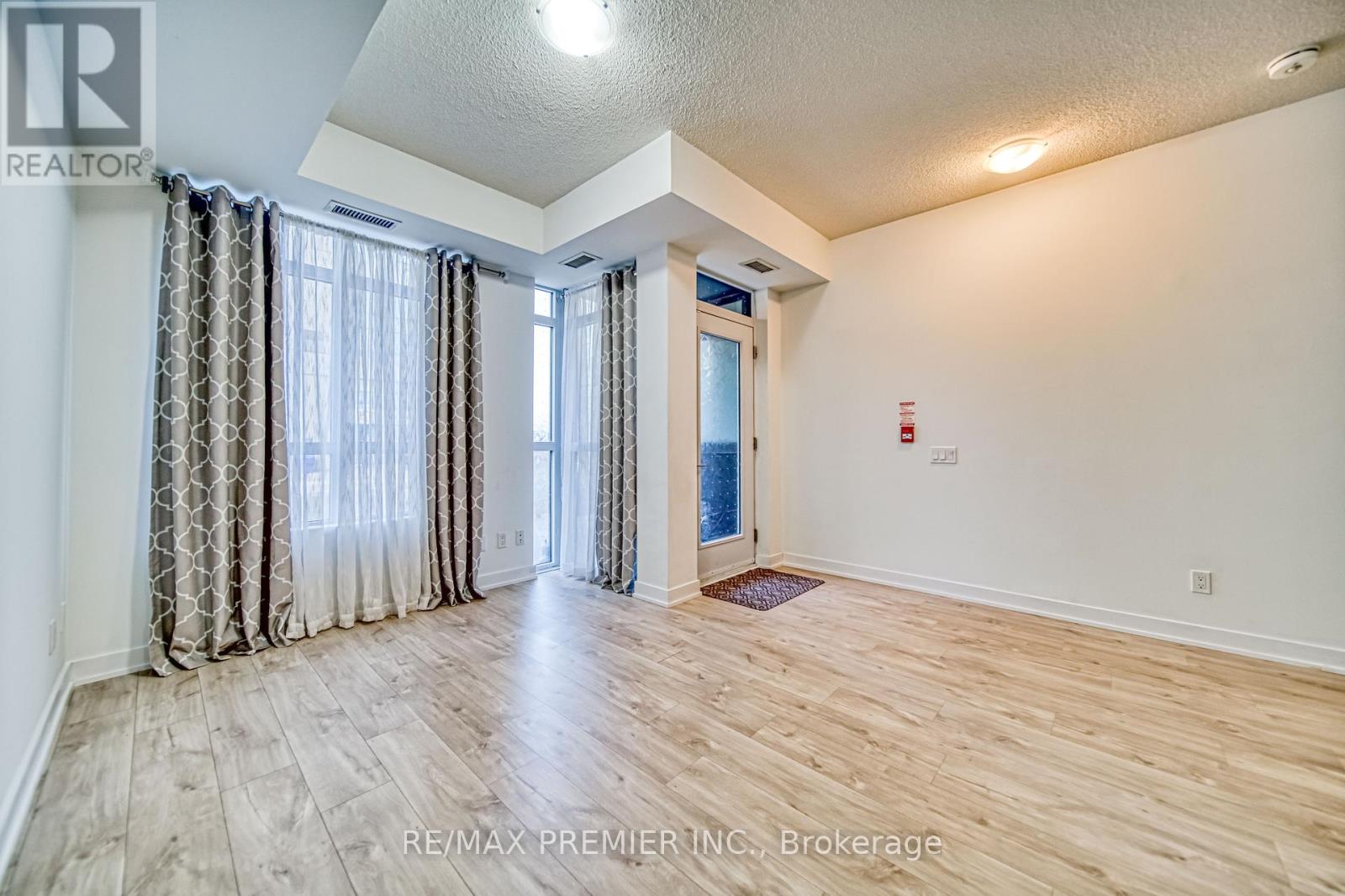 105 - 251 Manitoba Avenue, Toronto, Ontario  M8Y 4G9 - Photo 19 - W11882201