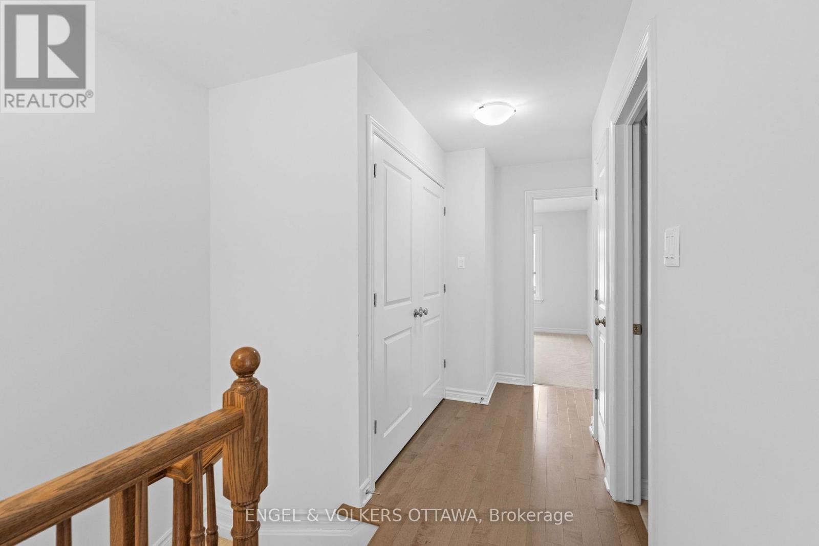 759 CAIRN CRESCENT Ottawa