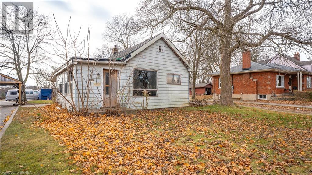 202 Charing Cross Street, Brantford, Ontario  N3R 2J5 - Photo 3 - 40678002