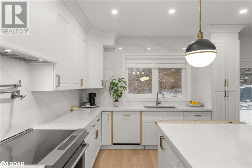 942 Essa Road, Barrie, Ontario  L9J 0A7 - Photo 11 - 40680344