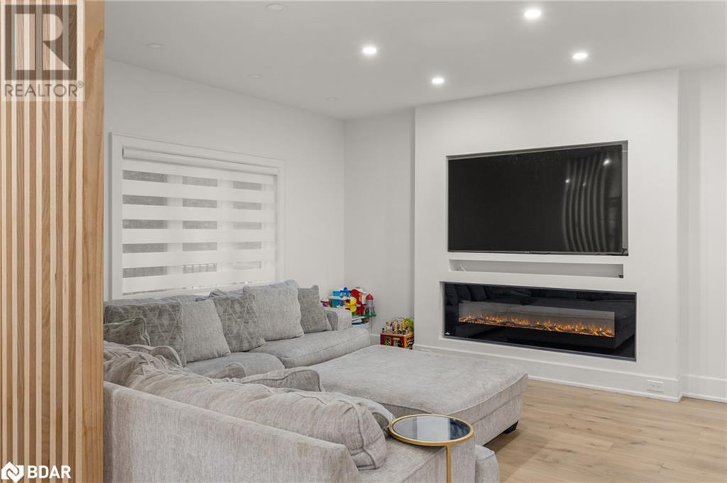 942 Essa Road, Barrie, Ontario  L9J 0A7 - Photo 5 - 40680344