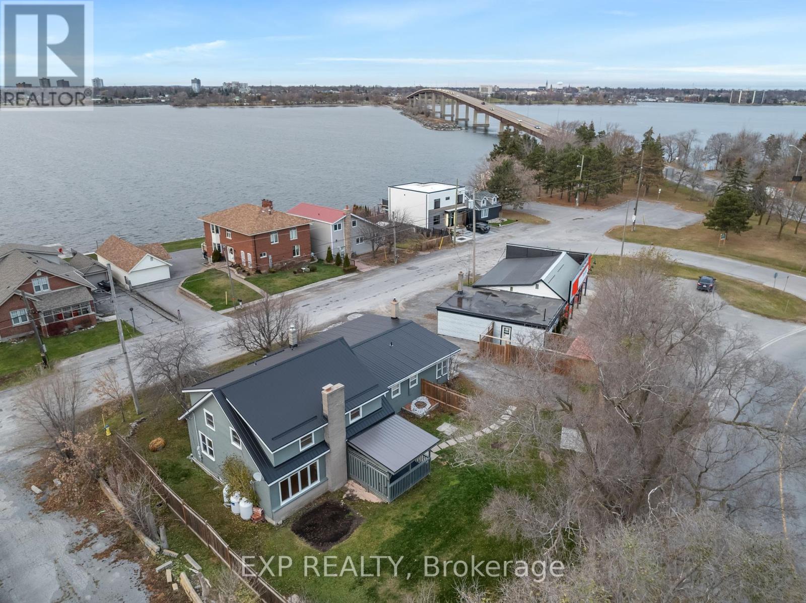 23 Ridley Street, Prince Edward County (Ameliasburgh), Ontario  K8N 4Z1 - Photo 2 - X11882382