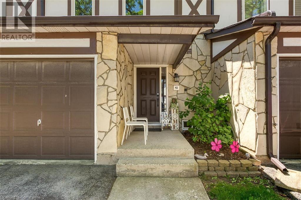 2200 Glenwood School Drive Unit# 42, Burlington, Ontario  L7R 4H3 - Photo 3 - 40683452