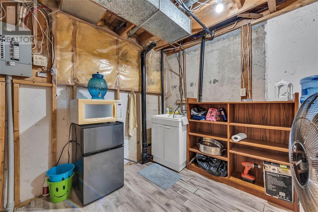 2200 Glenwood School Drive Unit# 42, Burlington, Ontario  L7R 4H3 - Photo 36 - 40683452