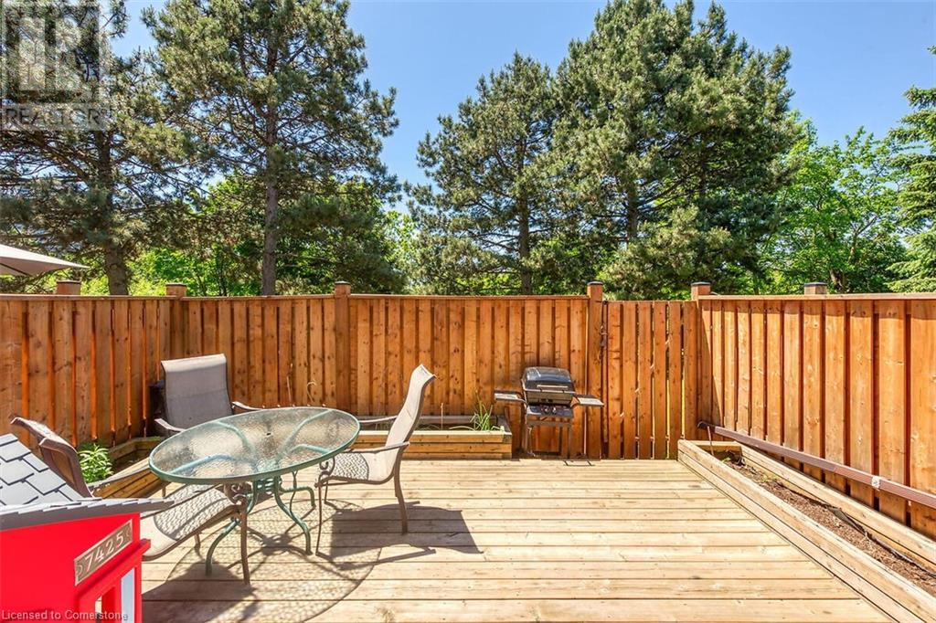 2200 Glenwood School Drive Unit# 42, Burlington, Ontario  L7R 4H3 - Photo 4 - 40683452