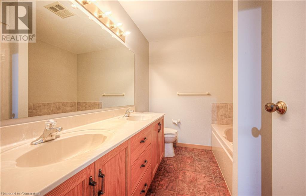 20 Ellen Street E Unit# 703, Kitchener, Ontario  N2H 6R7 - Photo 13 - 40678998