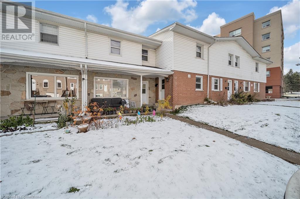 312 Westcourt Place, Waterloo, Ontario  N2L 2R7 - Photo 4 - 40683499