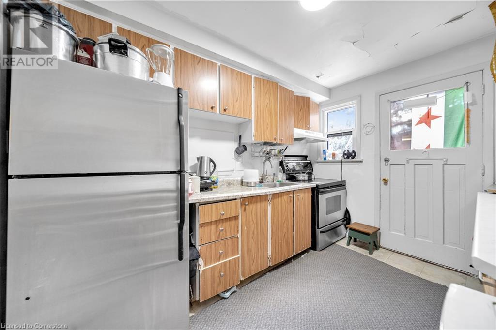312 Westcourt Place, Waterloo, Ontario  N2L 2R7 - Photo 11 - 40683499