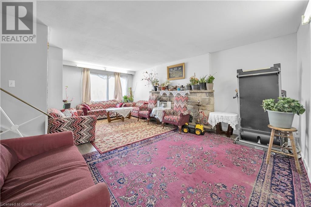 312 Westcourt Place, Waterloo, Ontario  N2L 2R7 - Photo 8 - 40683499