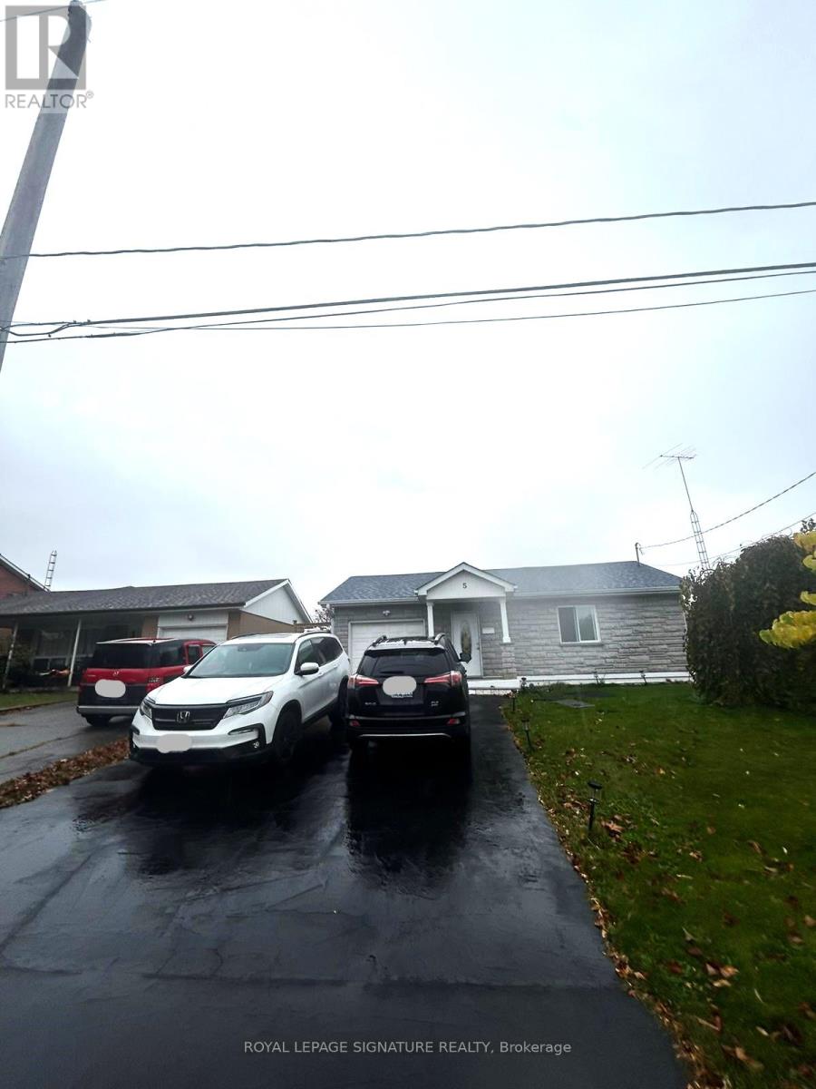 5 Goldpine #main CrescentToronto (Humbermede), Ontario  M9M 1X8 - Photo 31 - W11882428