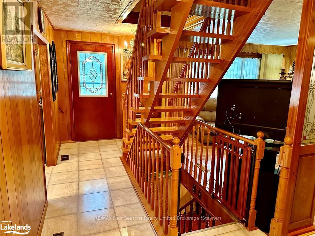 5601 County Road 9, Clearview, Ontario  L0M 1N0 - Photo 13 - S10440035