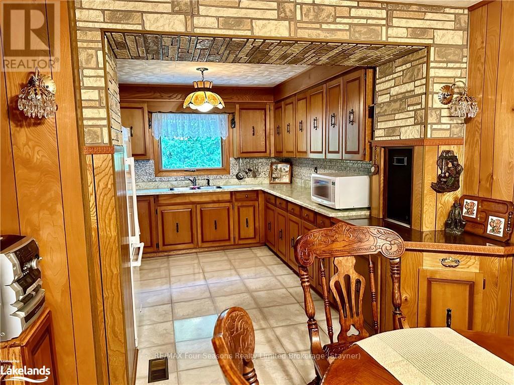 5601 County Road 9, Clearview, Ontario  L0M 1N0 - Photo 16 - S10440035