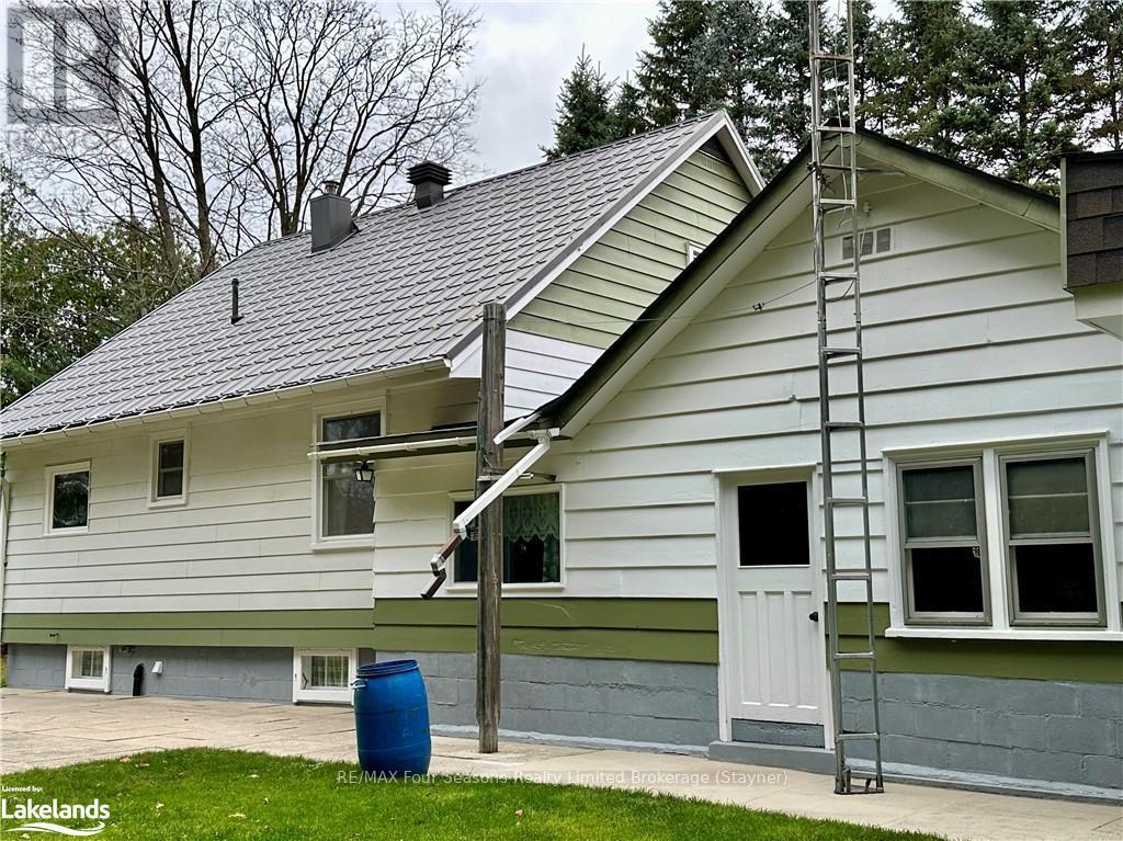 5601 County Road 9, Clearview, Ontario  L0M 1N0 - Photo 5 - S10440035