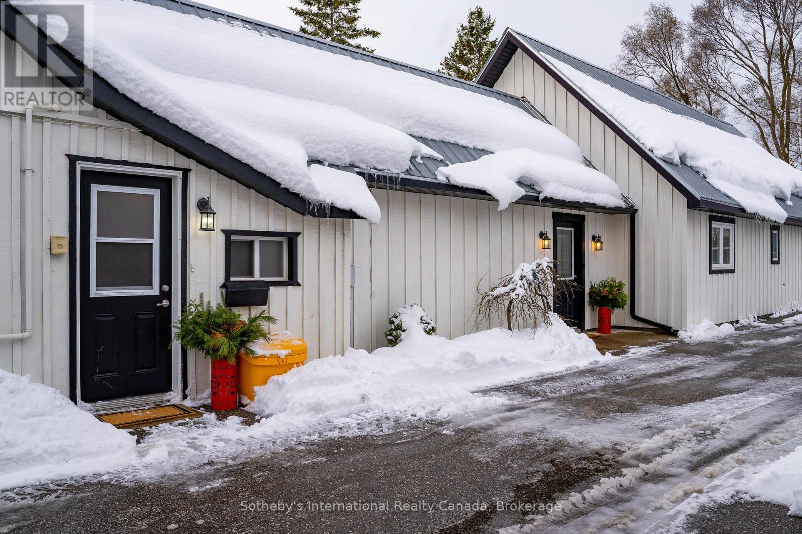 223 Sixth Street, Collingwood, Ontario  L9Y 1Z2 - Photo 3 - S11882097