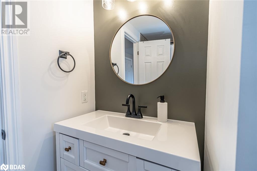 211 Nathan Crescent, Barrie, Ontario  L4N 0S3 - Photo 10 - 40683144