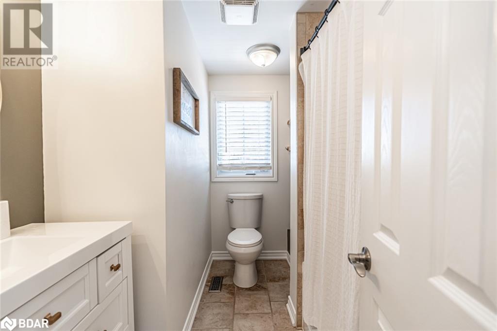 211 Nathan Crescent, Barrie, Ontario  L4N 0S3 - Photo 11 - 40683144