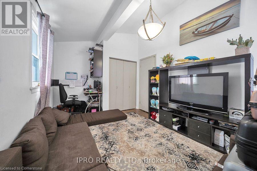 272 Westcourt Place, Waterloo, Ontario  N2L 2R7 - Photo 20 - 40683506