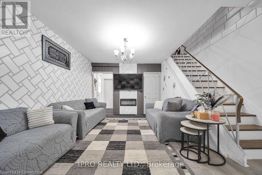 272 Westcourt Place, Waterloo, Ontario  N2L 2R7 - Photo 8 - 40683506