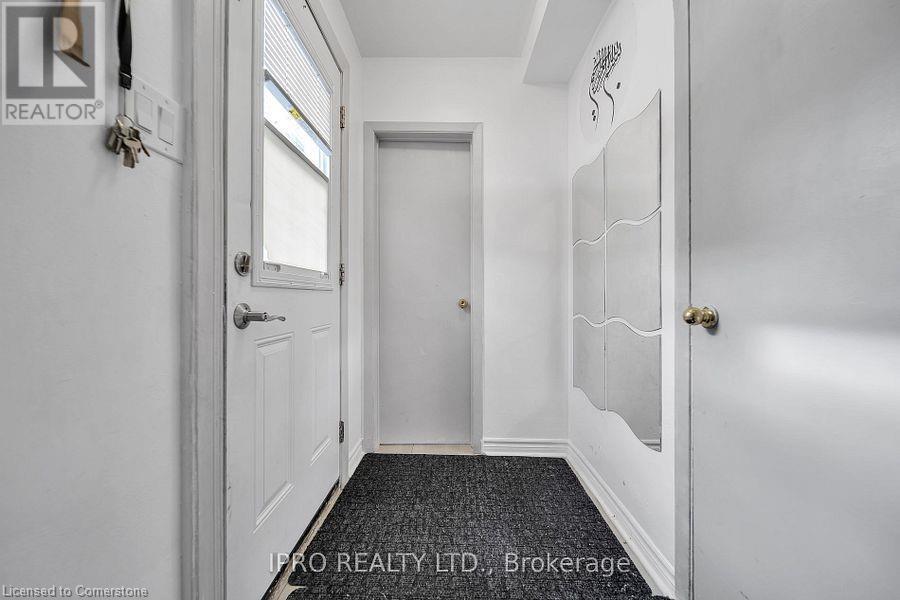272 Westcourt Place, Waterloo, Ontario  N2L 2R7 - Photo 7 - 40683506