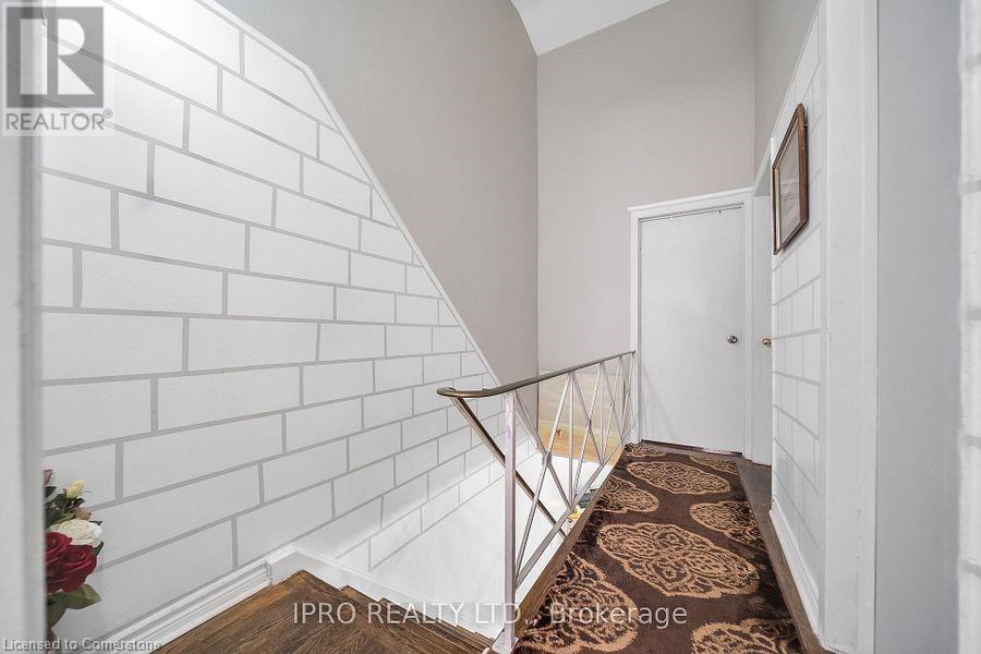 272 Westcourt Place, Waterloo, Ontario  N2L 2R7 - Photo 18 - 40683506