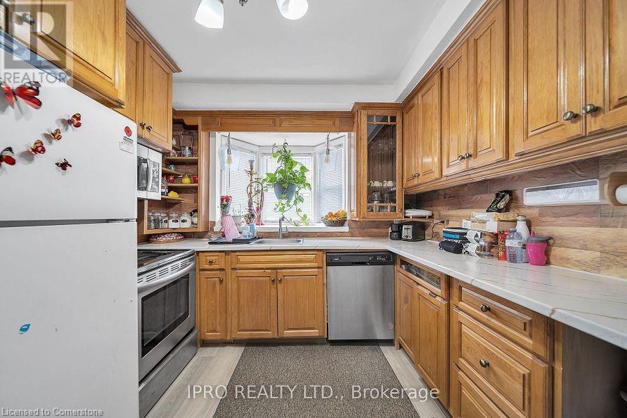 272 Westcourt Place, Waterloo, Ontario  N2L 2R7 - Photo 14 - 40683506