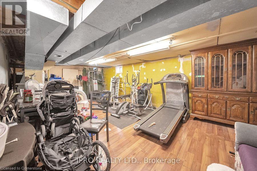 272 Westcourt Place, Waterloo, Ontario  N2L 2R7 - Photo 34 - 40683506