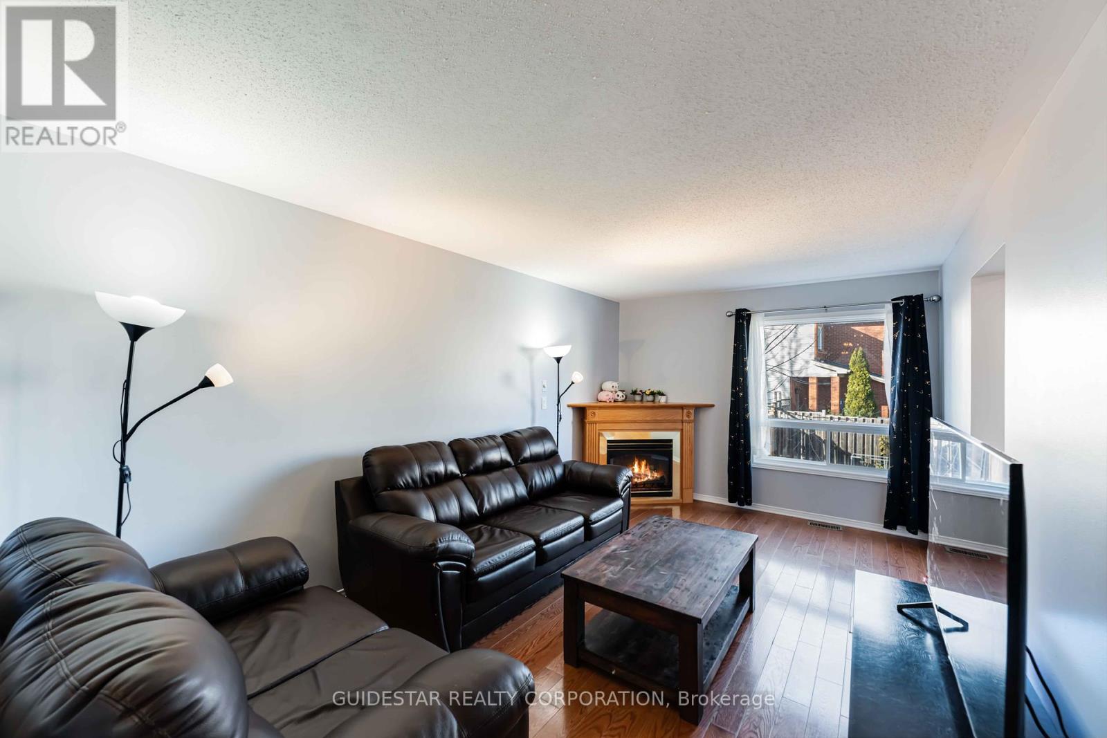 21 Shirley's Brook Drive, Ottawa, Ontario  K2K 2V8 - Photo 8 - X11882536