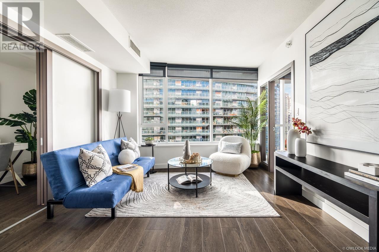 Listing Picture 14 of 36 : 1619 68 SMITHE STREET, Vancouver / 溫哥華 - 魯藝地產 Yvonne Lu Group - MLS Medallion Club Member