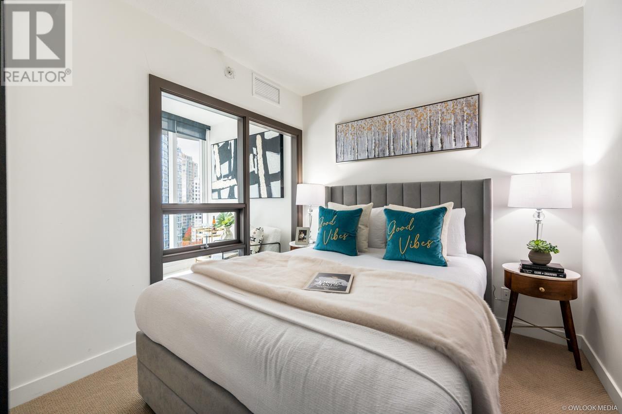 Listing Picture 17 of 36 : 1619 68 SMITHE STREET, Vancouver / 溫哥華 - 魯藝地產 Yvonne Lu Group - MLS Medallion Club Member