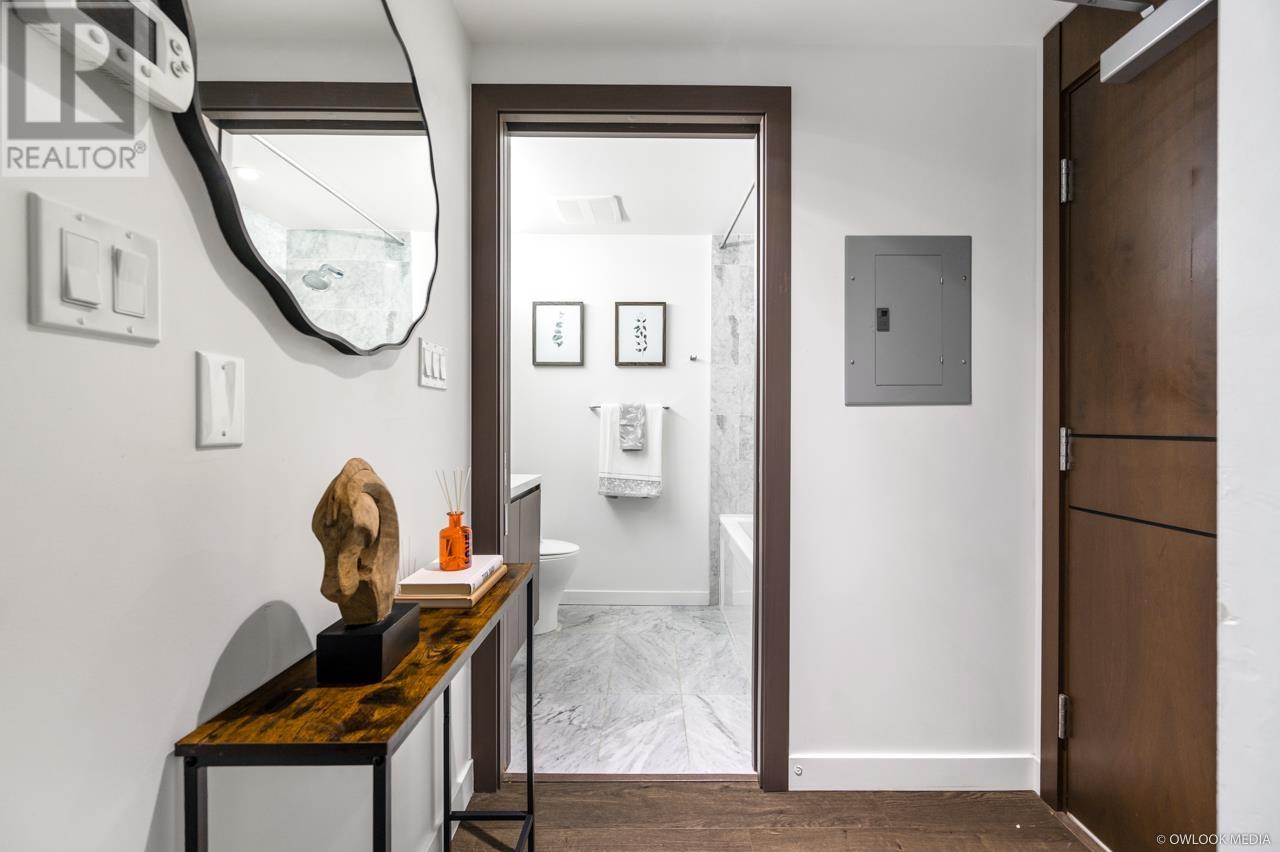 Listing Picture 21 of 36 : 1619 68 SMITHE STREET, Vancouver / 溫哥華 - 魯藝地產 Yvonne Lu Group - MLS Medallion Club Member