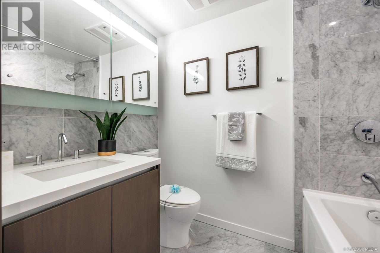 Listing Picture 23 of 36 : 1619 68 SMITHE STREET, Vancouver / 溫哥華 - 魯藝地產 Yvonne Lu Group - MLS Medallion Club Member